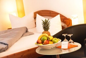 Desk, laptop workspace, free WiFi