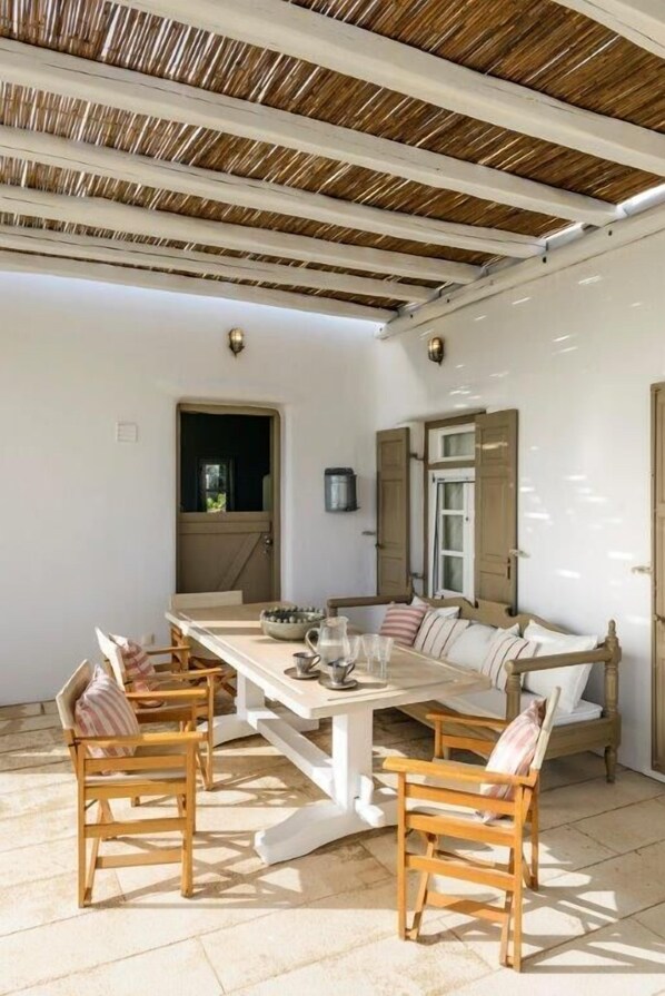 Villa, 4 Bedrooms | Terrace/patio