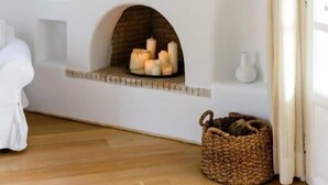Living area - Villa Titania by The Pearls Collection (Mykonos)