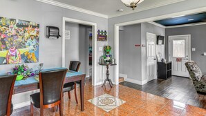 Interior - 5 Mi to French Quarter: NOLA Getaway w/ Patio! (New Orleans)