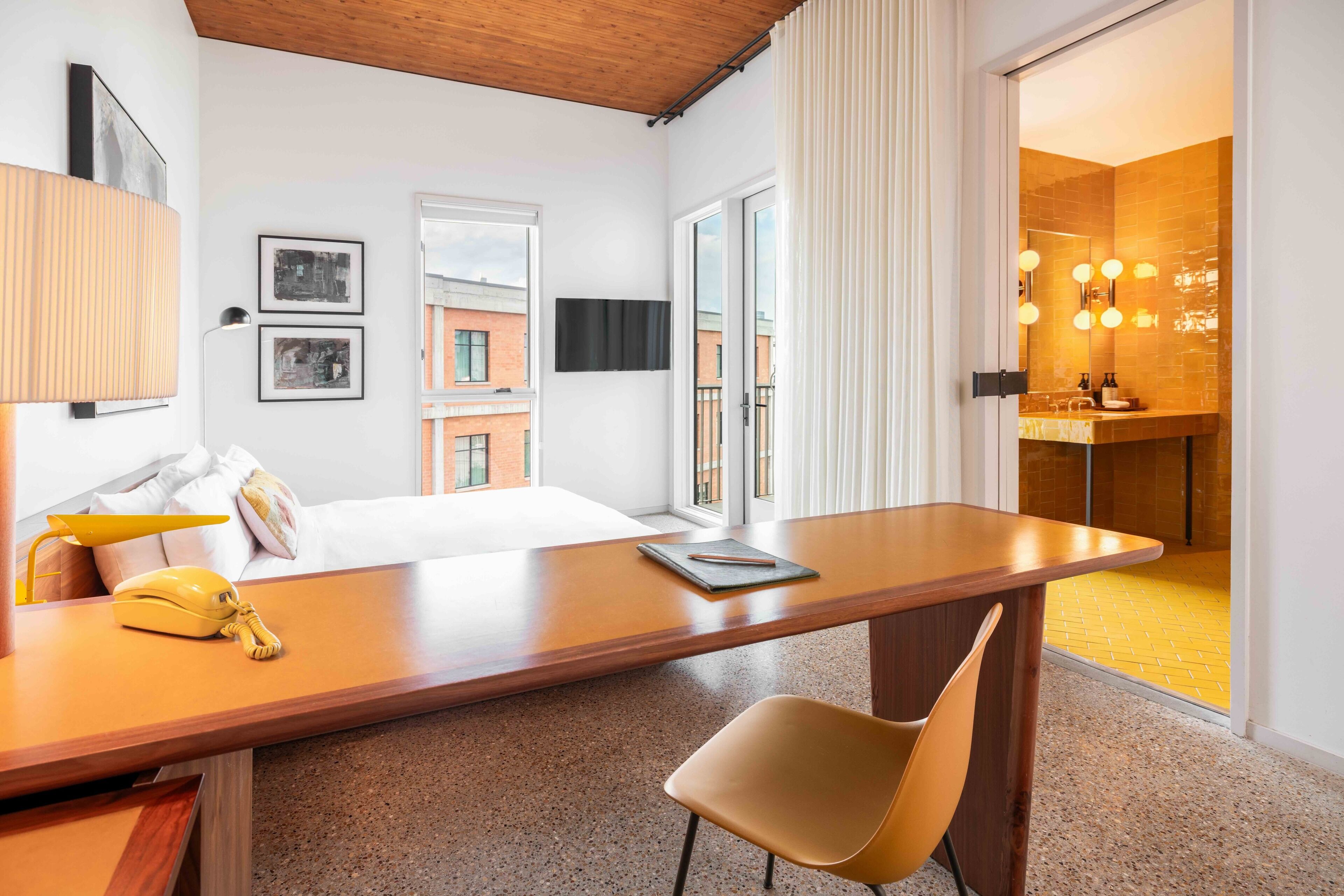 Rum - 1 kingsize-säng - tillgänglighetsanpassat (Upper) | S ängtillbehör av högsta kvalitet, bäddmadrasser och minibar