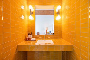 Room, 1 King Bed, Accessible | Bathroom | Rainfall showerhead, hair dryer, bathrobes, towels - Hotel Magdalena (Austin)