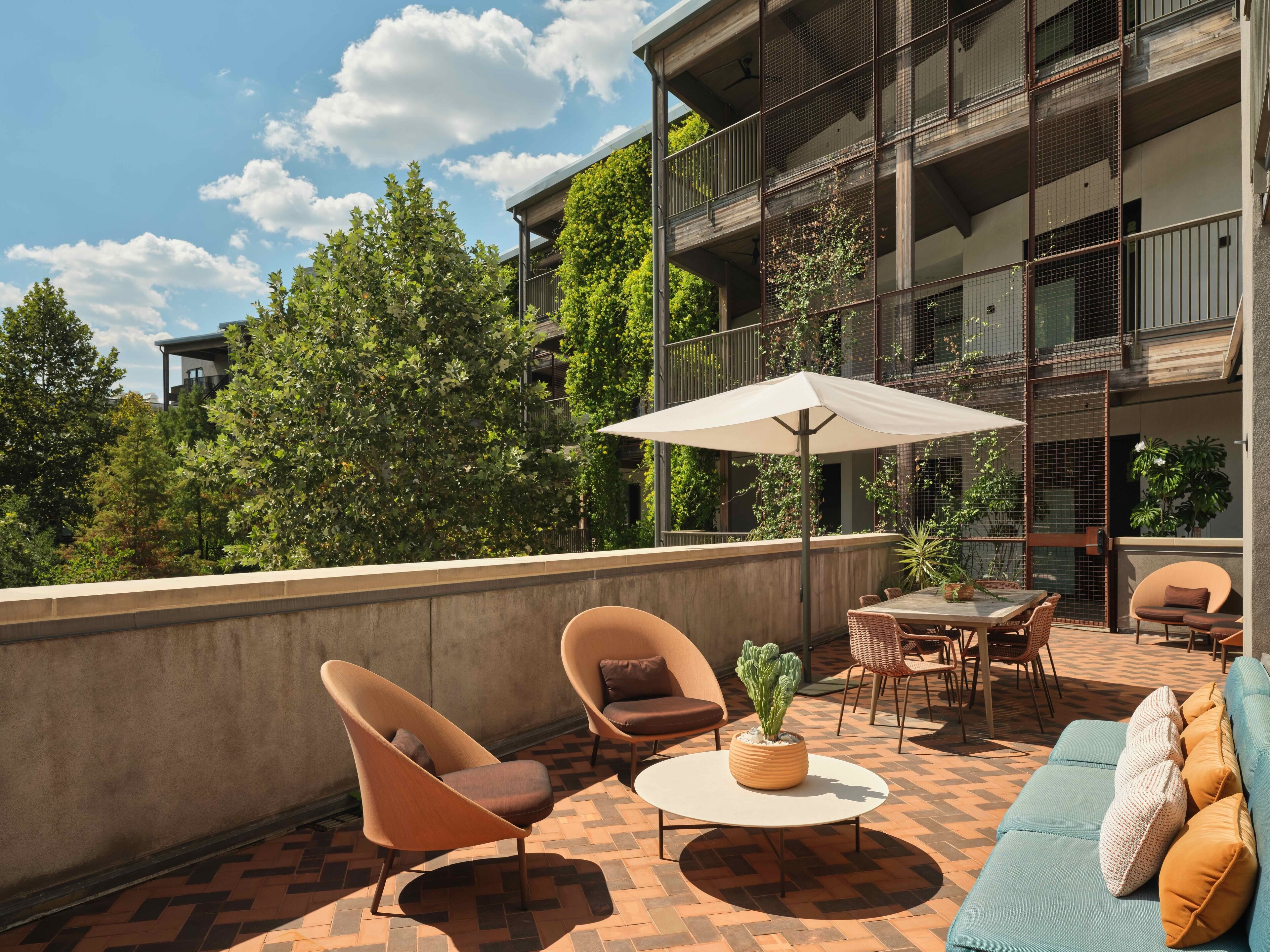 Suite, 1 Tempat Tidur King, teras | Teras/patio