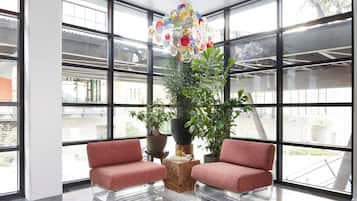 Sala de estar en el lobby