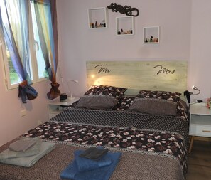 3 bedrooms, iron/ironing board, free WiFi, bed sheets