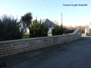 Property grounds - House 400 meters from the sea (Penmarch)