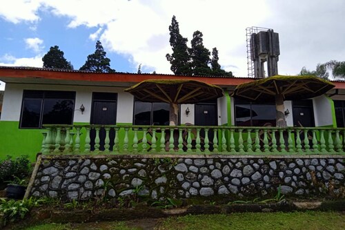 OYO 2322 Dien Karona Hotel