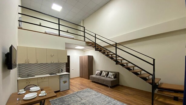 Family Penthouse | Bar mini, meja, ruang kerja komputer riba, langsir/tirai gelap terus 