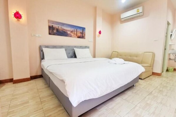 Room - Pratubjai Resort (Sattahip)