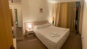 Standard Apartment, Balcony | Hypo-allergenic bedding, individually furnished, desk, laptop workspace - Apart Avalon (Sunny Beach)