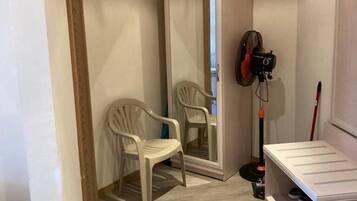 1 bedroom, hypo-allergenic bedding, individually furnished, desk