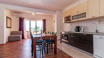 Apartment, 2 Schlafzimmer (Mendula) | Eigene Küche | Großer Kühlschrank, Ofen, Herdplatte
