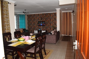 Dining - This light filled appartment is , spacious, cosy and  feels more like home. (Nairobi)
