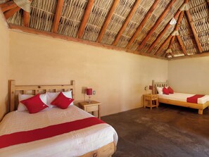 Standard Room, 2 Double Beds | Bed sheets - Hotel Vista del Bosque (Villa del Carbón)