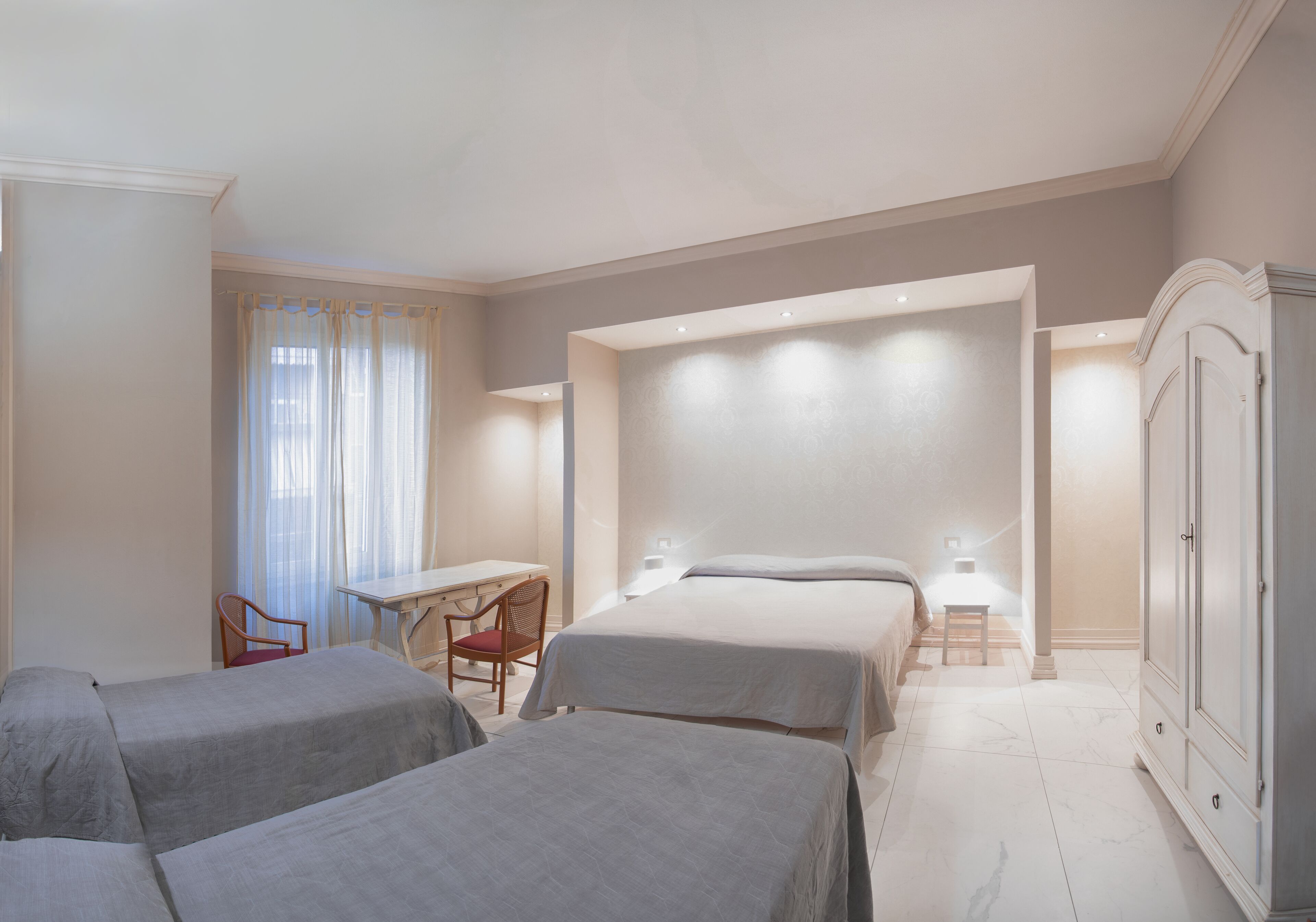 1 bedroom, desk, free wifi, bed sheets