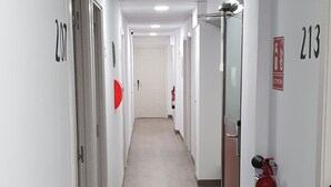 Hallway - Hostal La Estrella (Zaragoza)