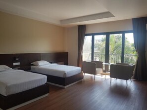 Schallisolierte Zimmer, kostenloses WLAN, Bettwäsche