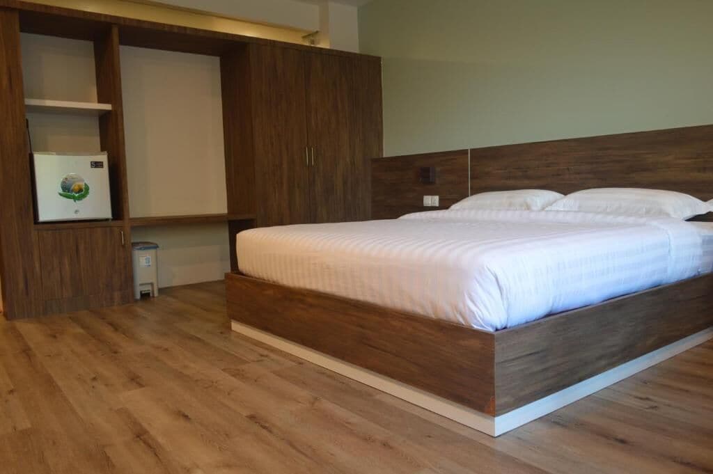 deluxe double room | soundproofing, free wifi, bed sheets
