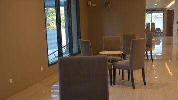 Coffee shop