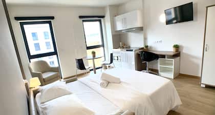 Cozy Studio, Open Space, Business & Leisure