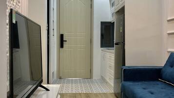 2 quartos, cofres nos quartos, individualmente decorados