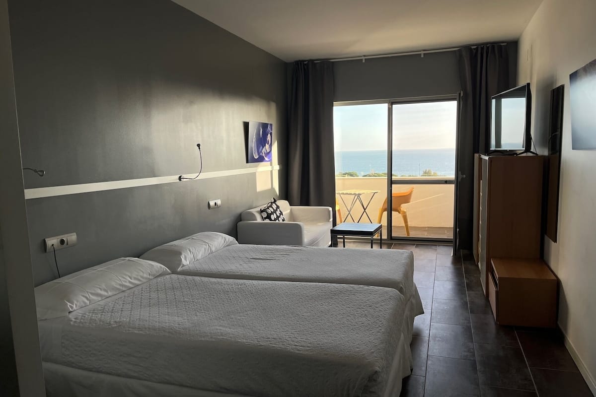 Standard Double Room, Sea View | 1 bedroom, in-room safe, laptop workspace, blackout drapes