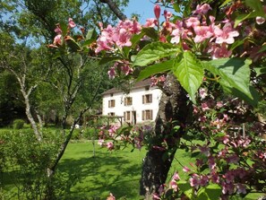 Property grounds - La Charmante (Xertigny)
