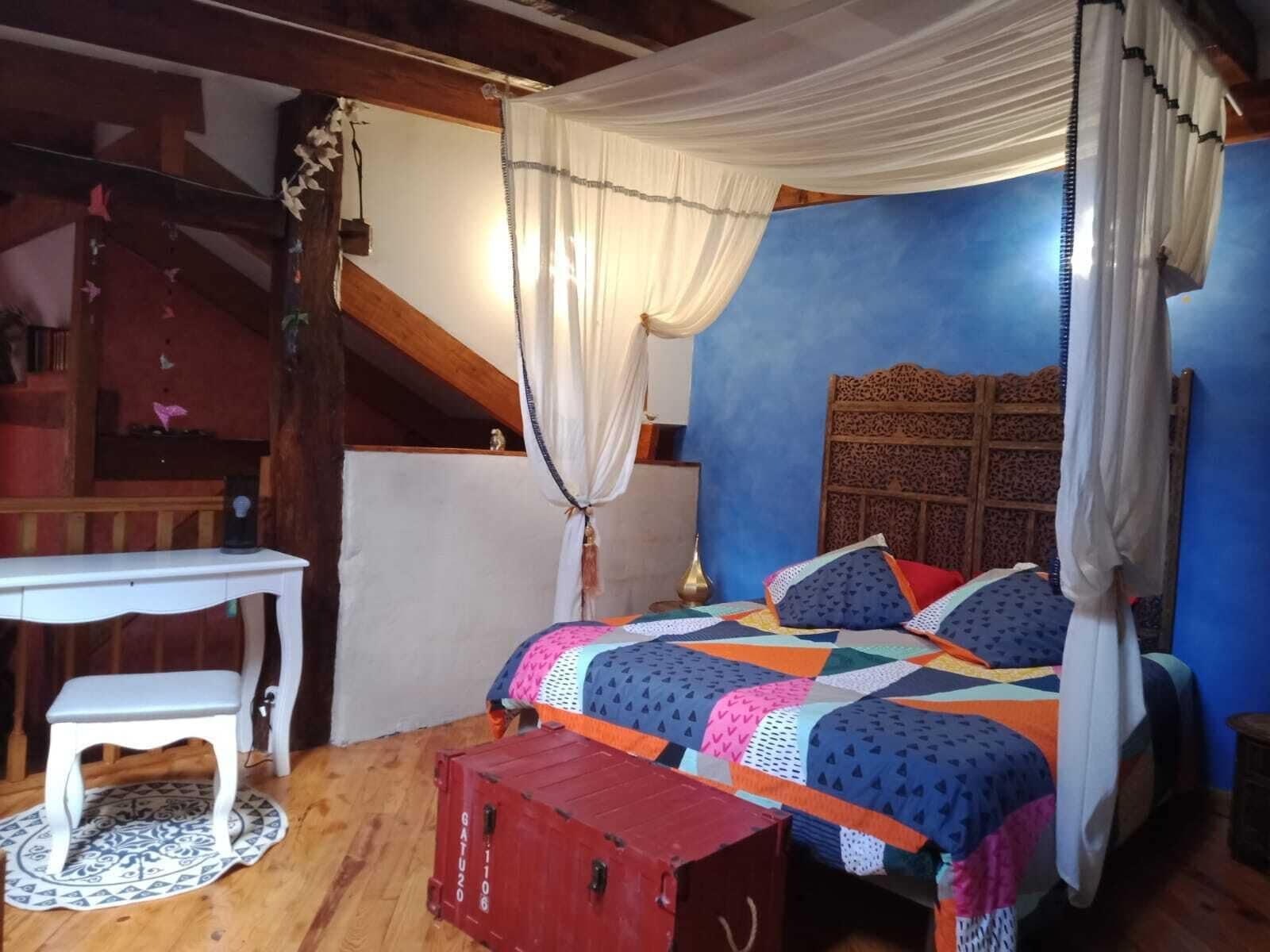 Minibar, bureau, fer et planche à repasser, Wi-Fi gratuit