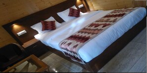 Superior Room - Resort Extreme Village (Kandaghat)