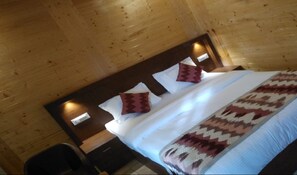 Superior Room - Resort Extreme Village (Kandaghat)