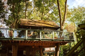 Front of property - Will's Tree House (Banbury)
