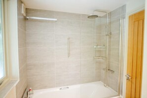 Will Tree House | Bathroom - Will's Tree House (Banbury)