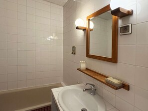 Bathroom - Spacious studio for 4 in the heart of the resort (Les Orres)