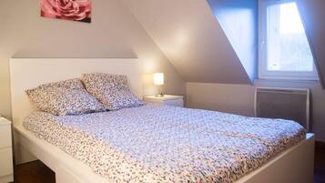 4 bedrooms, WiFi, bed sheets