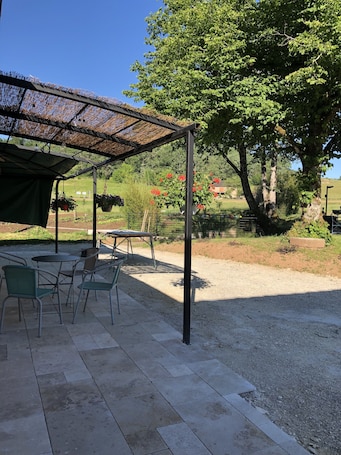 Terrace/patio. Le Moulin de la Salle
