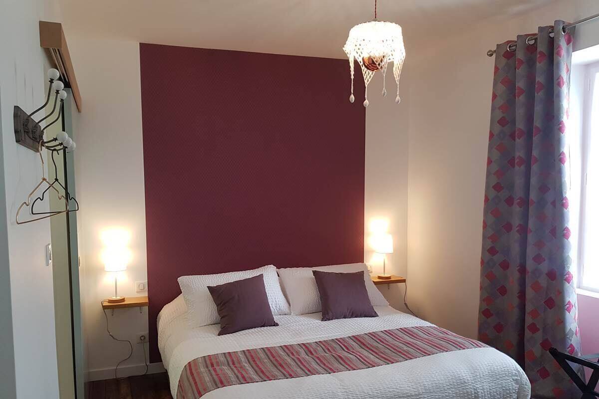 Rideaux occultants, chambres insonorisées, Wi-Fi gratuit, draps fournis