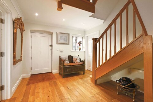 The Homestead by Bloom Stays - sleeps 17