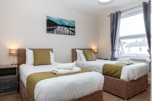 NHS or Key Workers Emergency Accommodation - (Fully Cleaned and Can Accept Pets)