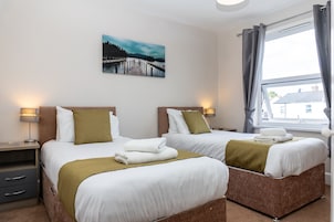 NHS or Key Workers Emergency Accommodation - (Fully Cleaned and Can Accept Pets) | 2 bedrooms, individually decorated, individually furnished