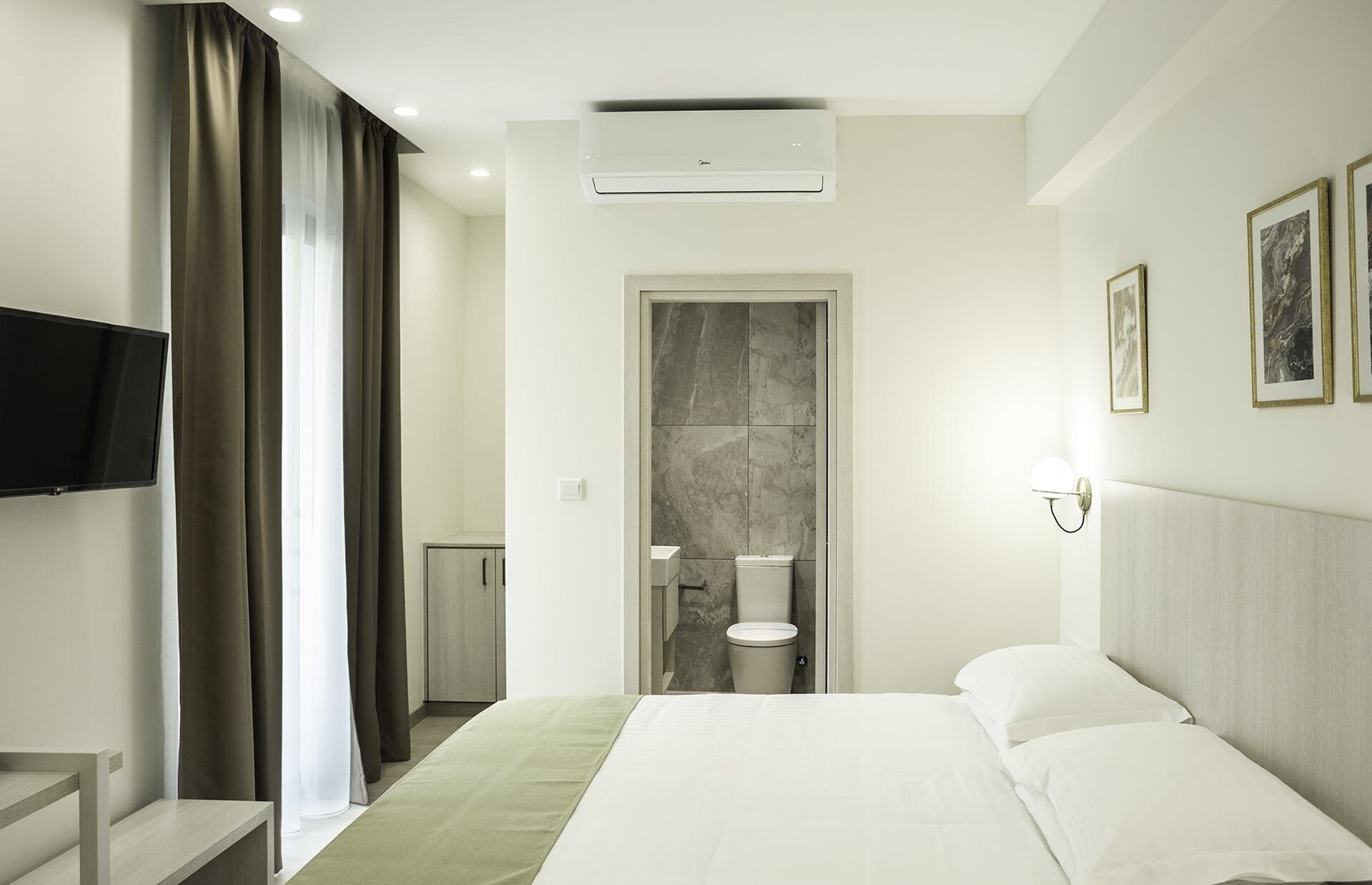 Photo - Roseum Boutique Hotel