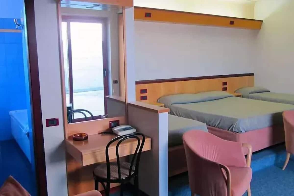 Een kluis op de kamer, verduisterende gordijnen, geluiddichte muren