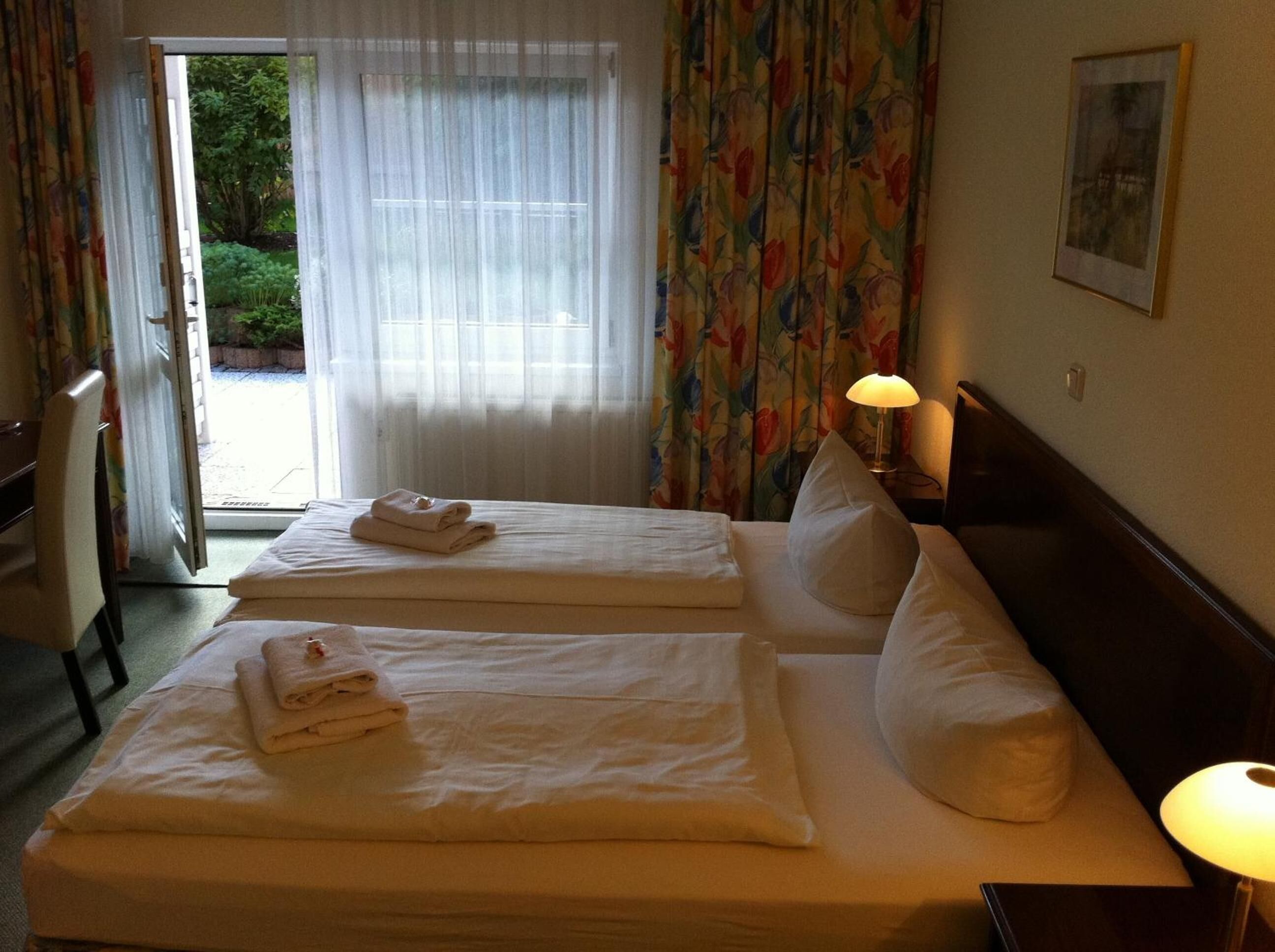 Desk, free WiFi, bed sheets