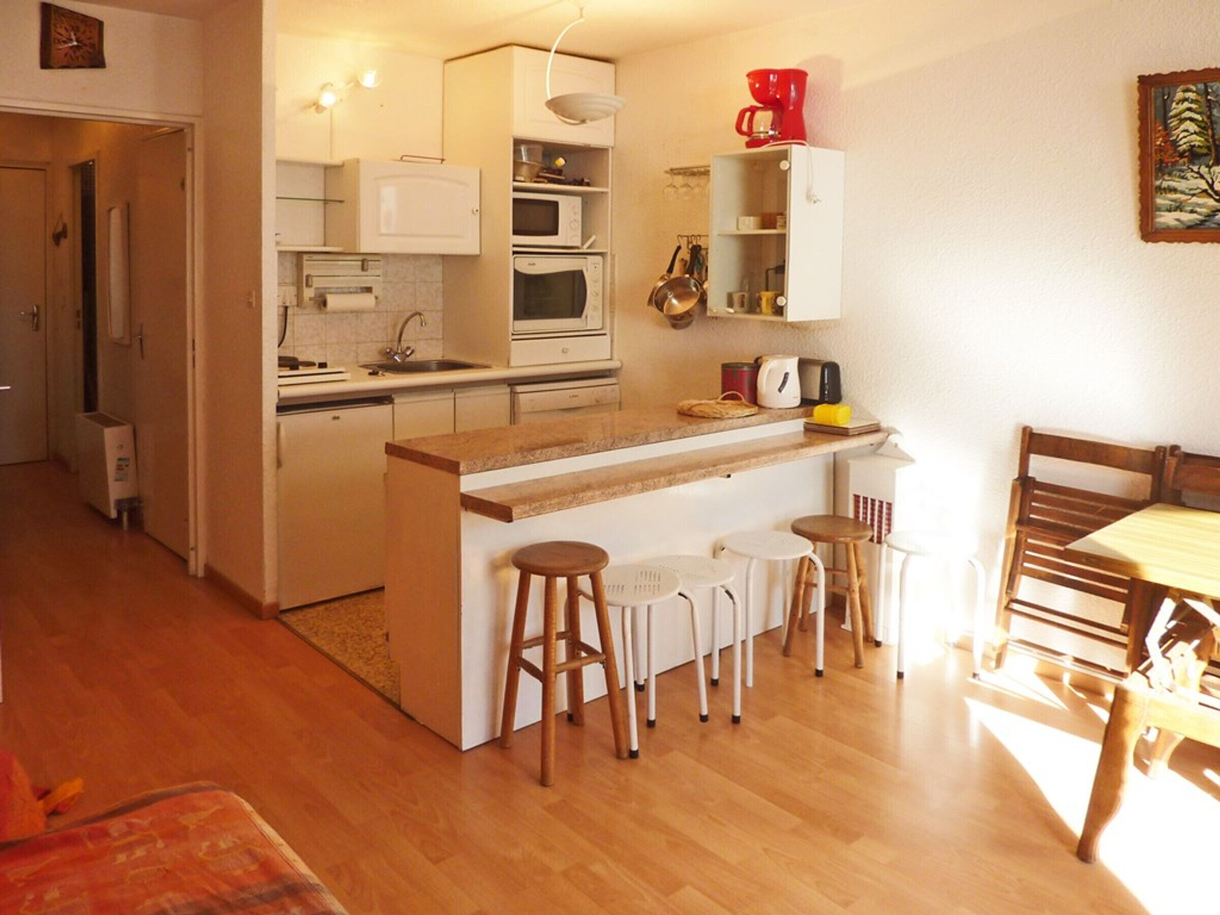 Fridge, microwave, dishwasher