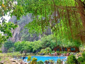 Kolam renang outdoor
