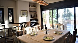 Villa, 3 Bedrooms | In-room dining - Zeus Villa- Seaview Luxury Villa (Marathon)