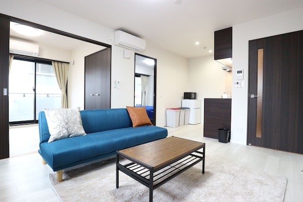 Standard Room | Living area | Flat-screen TV