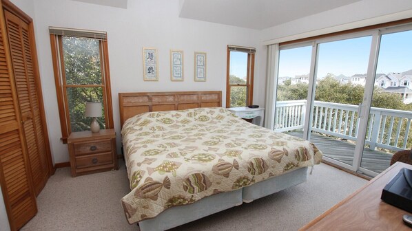 5 bedrooms, iron/ironing board, free WiFi, bed sheets