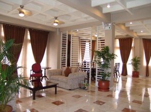 Khu tiếp khách ở sảnh