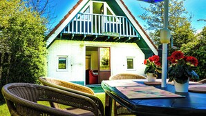 Bungalow, 3 Bedrooms, Terrace, Garden View | Living area - 6pers House Near Lauwersmeer National Park (Anjum)