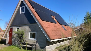 Bungalow - 3 soveværelser - terrasse - udsigt til have | Udendørsområde